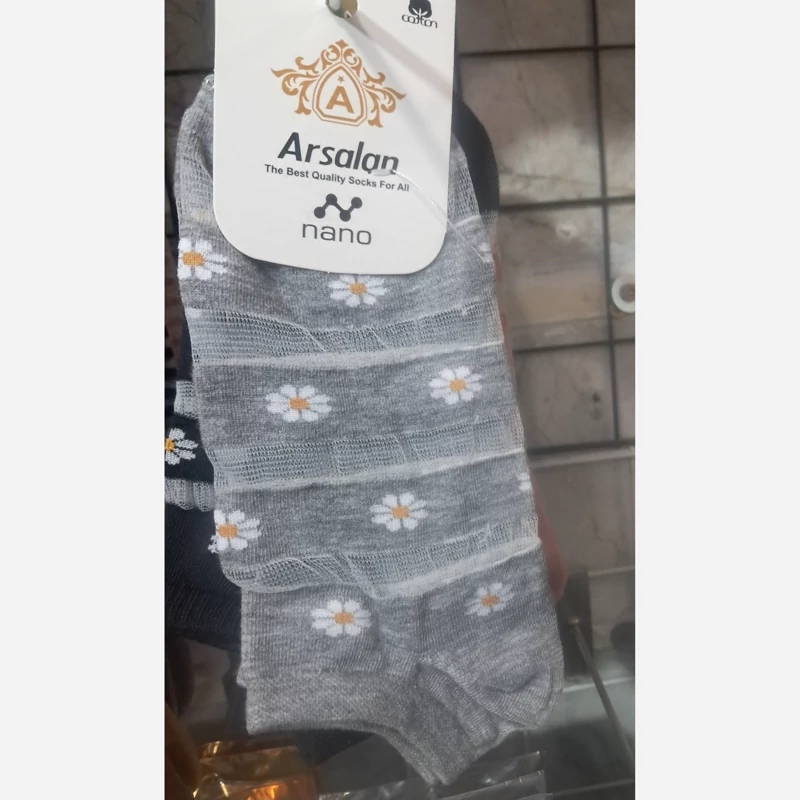 جوراب توری زنانه و دخترانه طرح گل بابونه